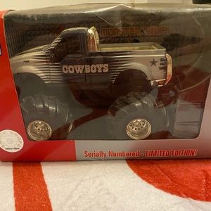 Dallas Cowboys Ford F-350 Diecast Monster Truck